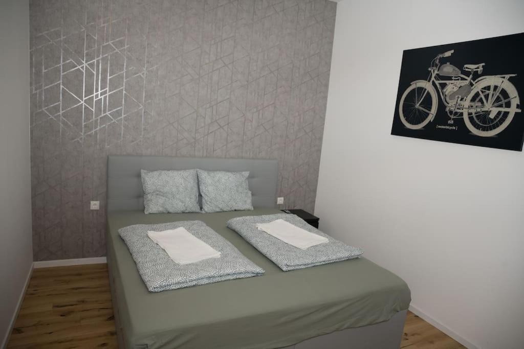 Apartament Rrooms Smart A